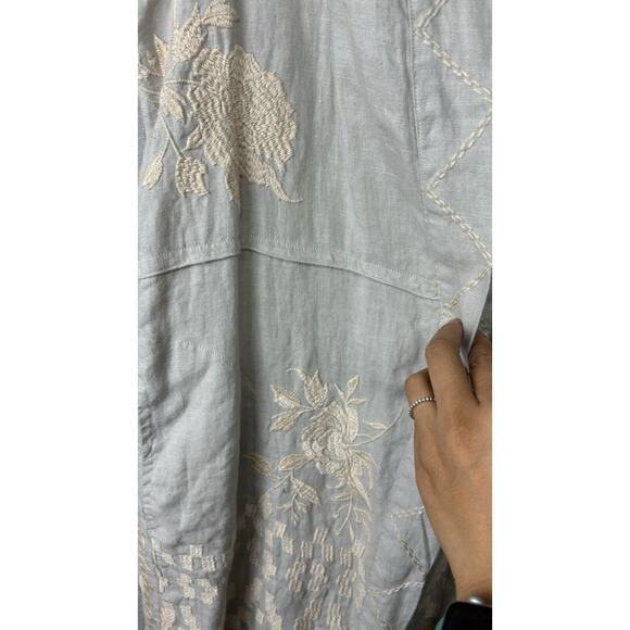 JOHNNY WAS ~ Embroidered Sleeveless Linen Vest ~ Gray ~ Size XS - Picture 4 of 8